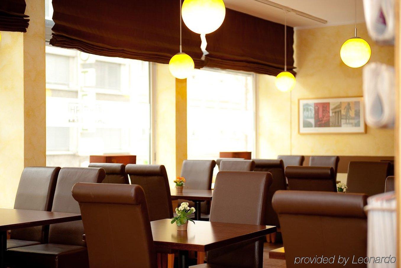מינכן Hotel Royal מסעדה תמונה